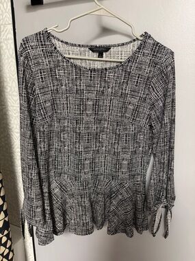 Banana Republic Black and White Textured Peplum Long-Sleeve Top